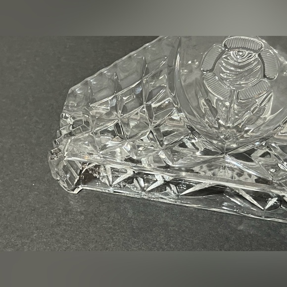 Vintage Crystal Triangle Napkin Holder Rose & Waffle Pattern Crimped Edge Design - Picture 4 of 12